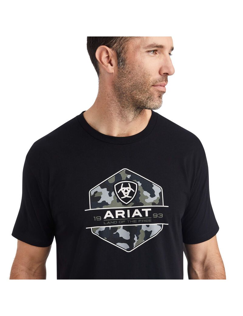 Camiseta Ariat Camo Badge Negros | BZI073946